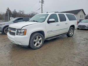 Chevrolet Suburban 5.3L 8 2012