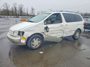 Toyota Sienna 3.0L 6 2000