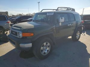 Toyota FJ Cruiser 4.0L 6 2010