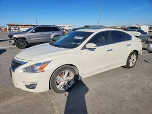 Nissan Altima 2.5L 4 2014