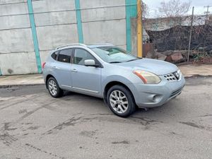 Nissan Rogue S 2.5L 4 2013