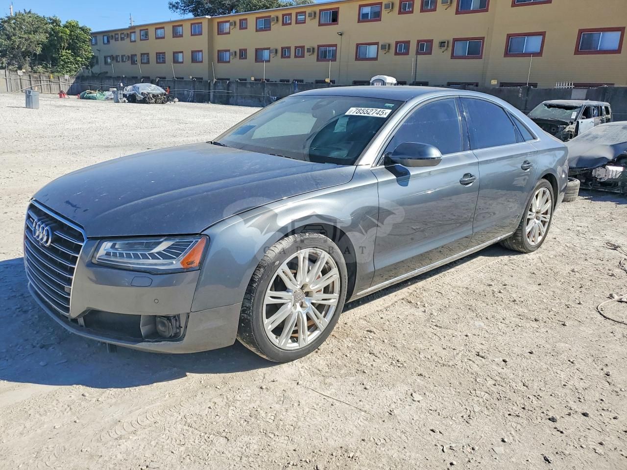 Audi A8 3.0L 6 2015