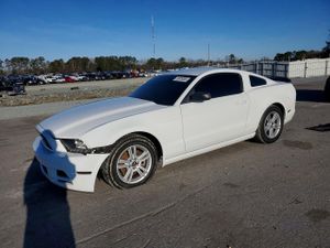 Ford Mustang 3.7L 6 2014