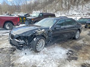 BMW 7 Series 4.4L 8 2011