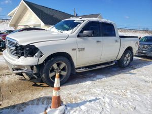 RAM 1500 5.7L 8 2015