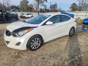 Hyundai Elantra 1.8L 4 2013