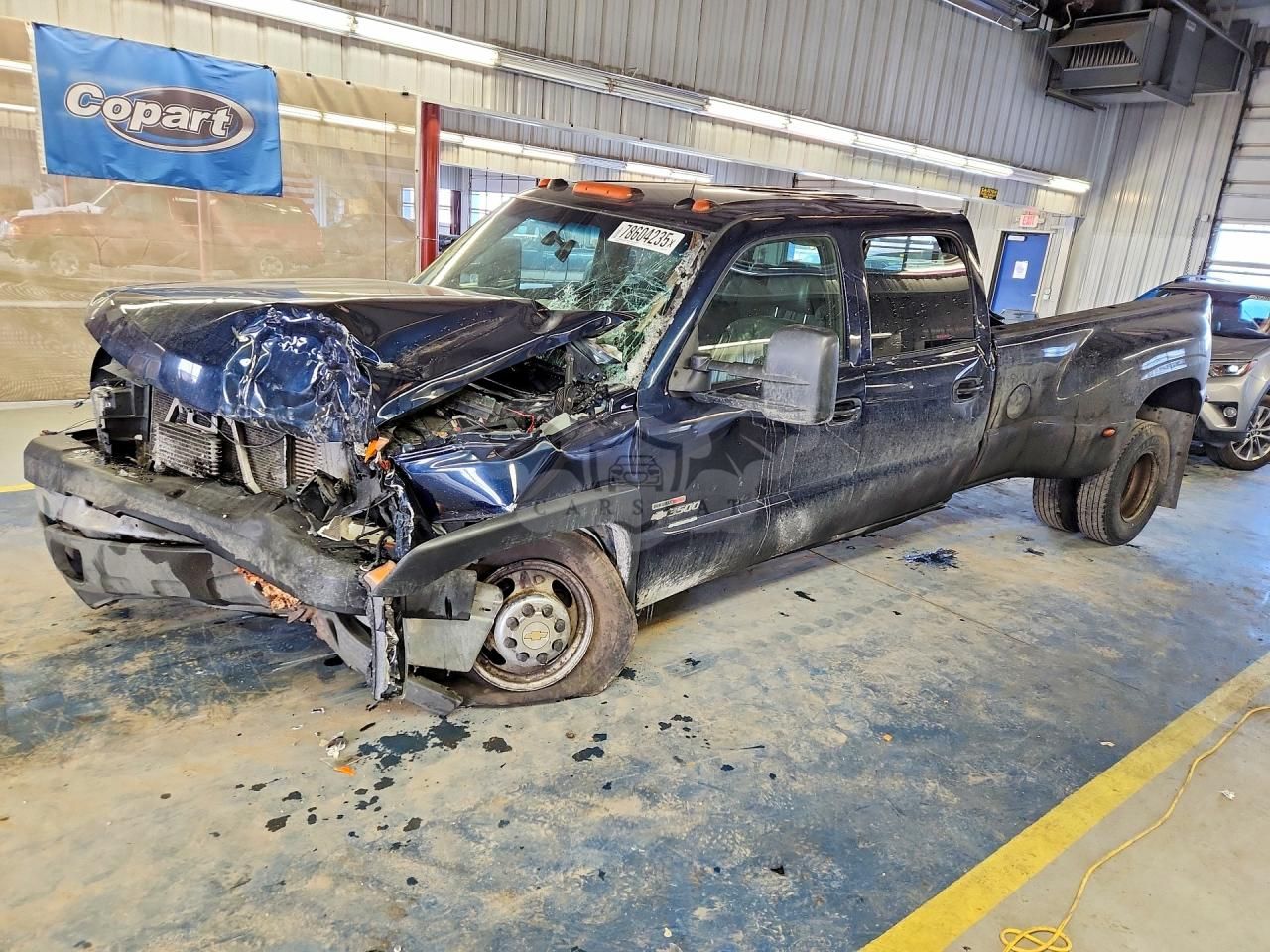 Chevrolet Silverado 3500 6.6L 8 2005