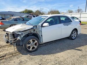Toyota Corolla 1.8L 4 2012