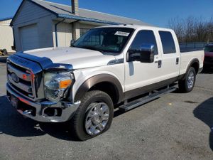 Ford F-250 6.2L 8 2015