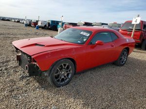 Dodge Challenger 3.6L 6 2017