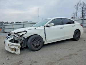Nissan Altima 2.5L 4 2015