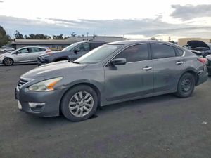 Nissan Altima 2.5L 4 2015
