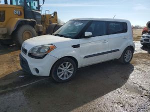 Kia Soul 2.0L 4 2013