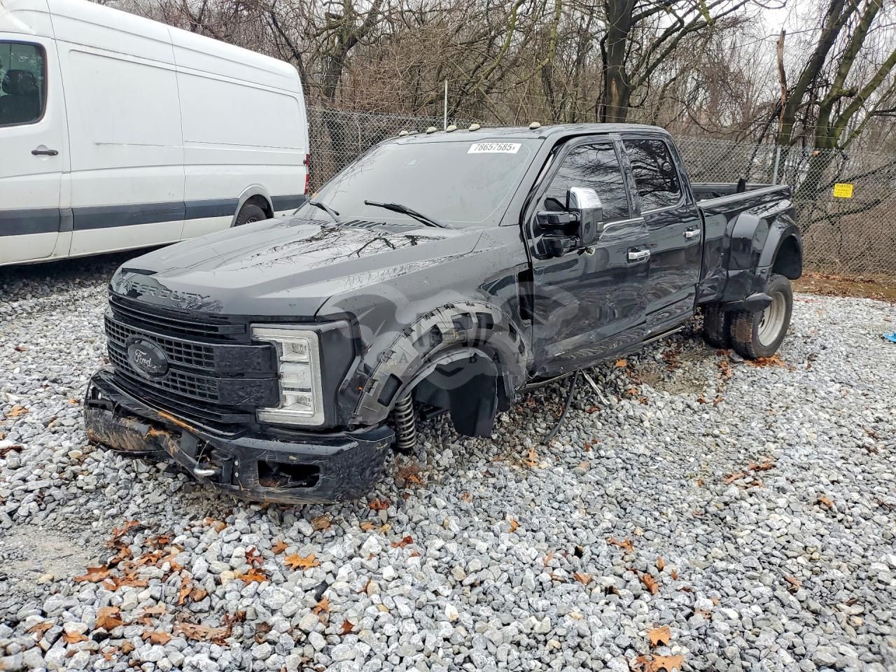 Ford F-450 6.7L 8 2017