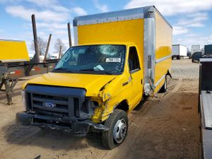 Ford Econoline 7.3L 8 2024