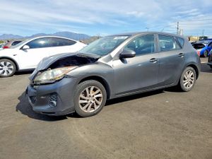 Mazda 3 2.0L 4 2012