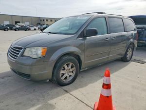 Chrysler Town & Country 3.8L 6 2010