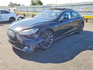 Tesla Model S 2014