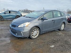 Toyota Prius 1.8L 4 2013