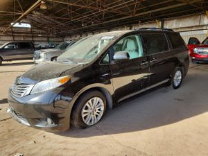 Toyota Sienna 3.5L 6 2013