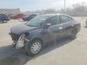 Nissan Versa 1.6L 4 2015