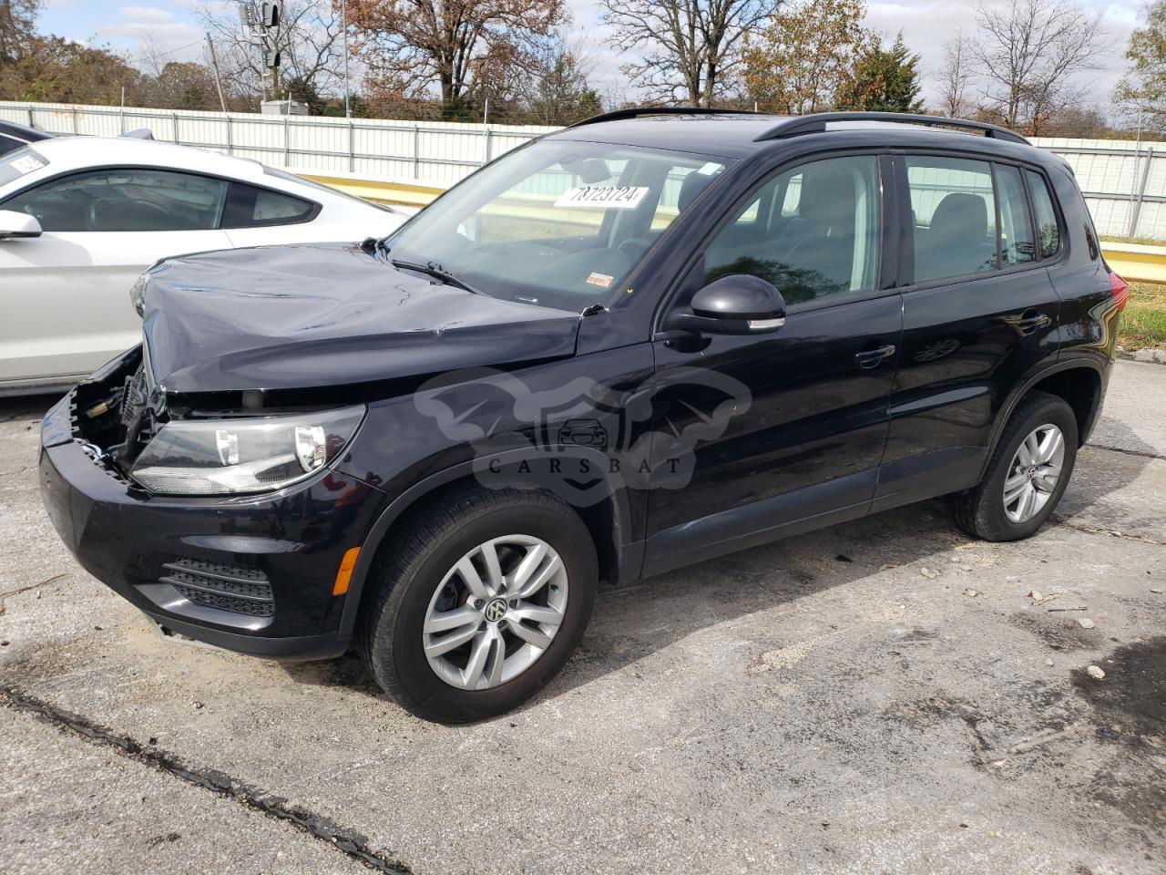 Volkswagen Tiguan S 2.0L  4 2017