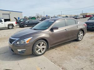 Nissan Altima 2.5L 4 2015