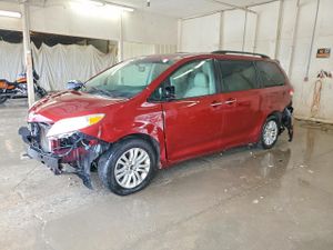 Toyota Sienna 3.5L 6 2014