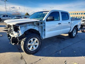Toyota Tacoma 4.0L 6 2015