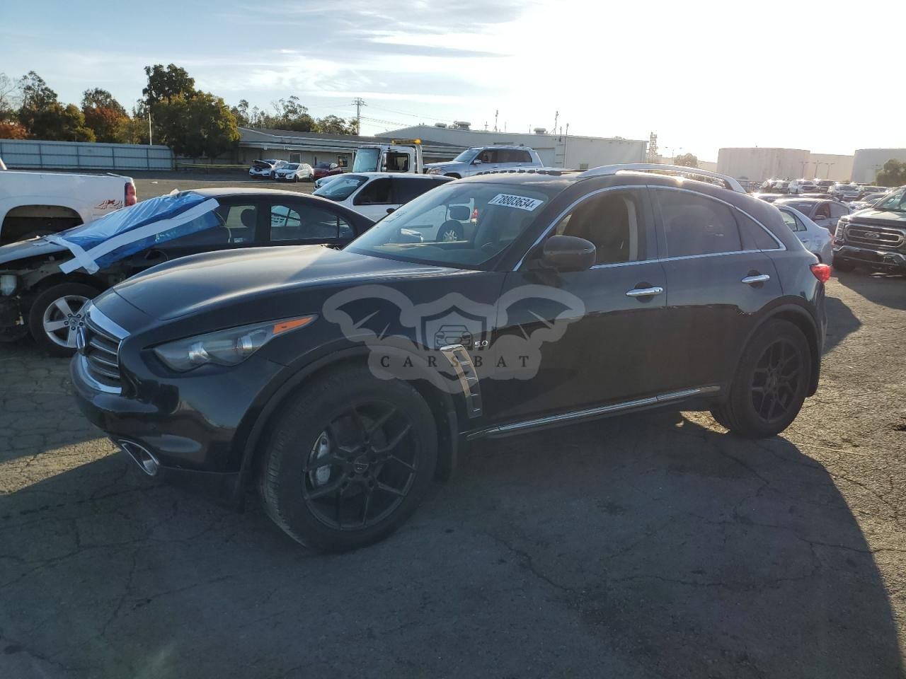 Infiniti QX70 5.0L 8 2014