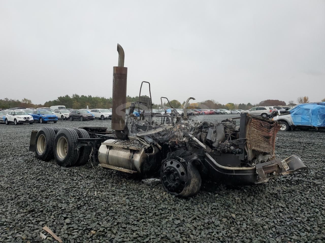 International 9000 Series 10.8L 6 2001