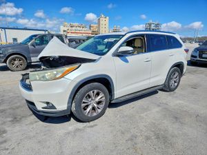 Toyota Highlander 3.5L 6 2015