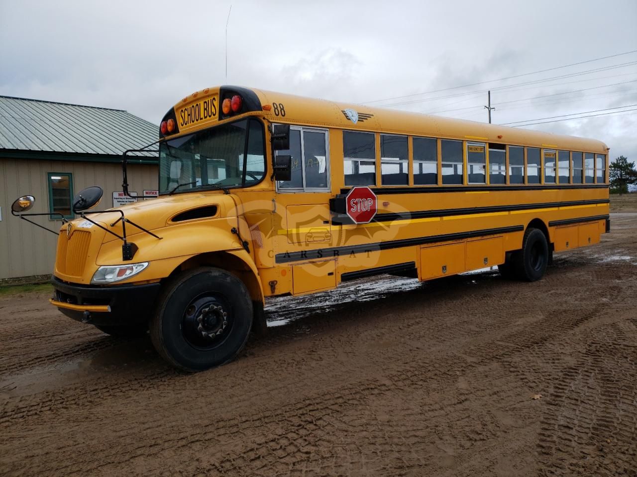 IC Corporation CE Series 7.6L 6 2009