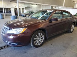 Chrysler 200 2.4L 4 2013