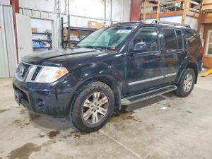 Nissan Pathfinder 4.0L 6 2012