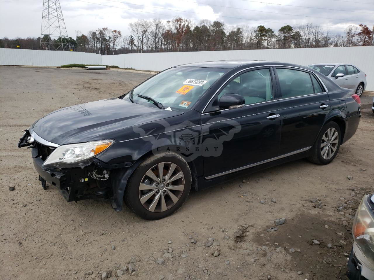 Toyota Avalon BASE 3.5L  6 2011