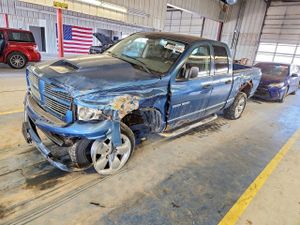 Dodge RAM 5.7L 8 2004