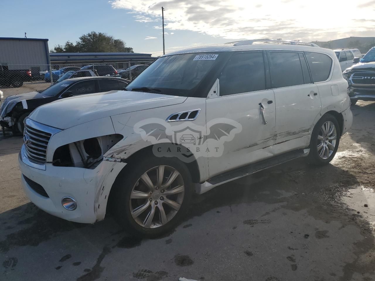 Infiniti QX80 5.6L 8 2014