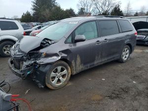 Toyota Sienna 3.5L 6 2011