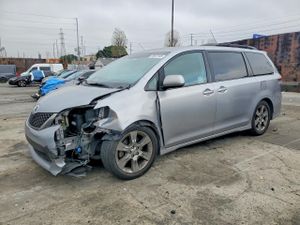 Toyota Sienna 3.5L 6 2012