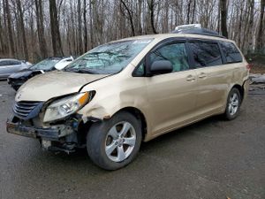 Toyota Sienna 3.5L 6 2011
