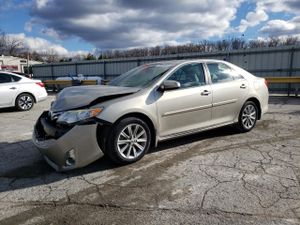 Toyota Camry L 2.5L 4 2014