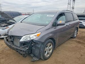 Toyota Sienna 3.5L 6 2015