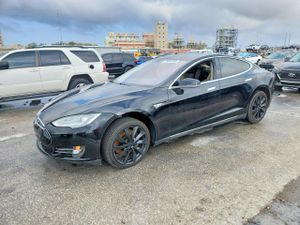 Tesla Model S 2014
