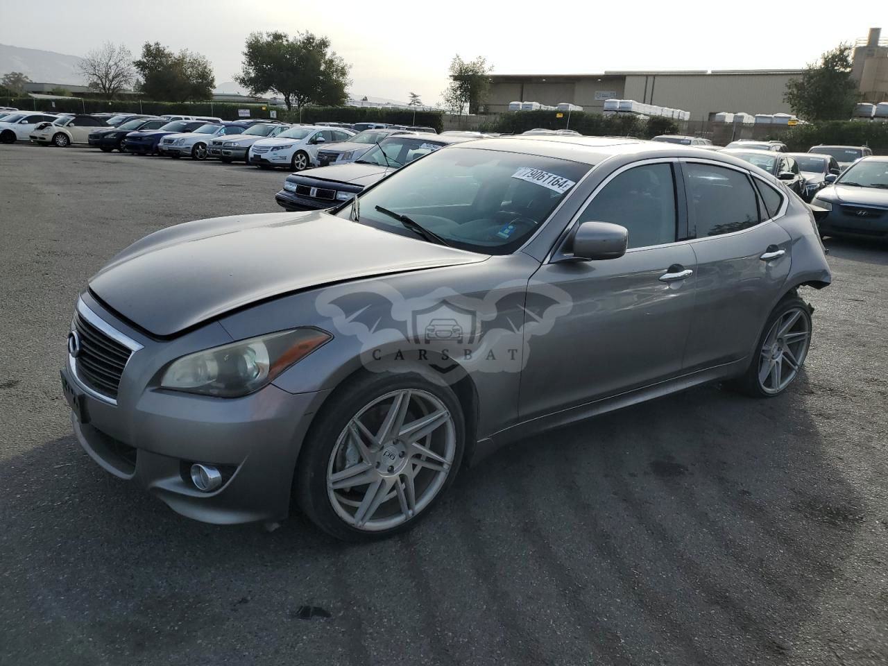 Infiniti M37 3.7L  6 2011