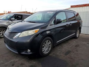 Toyota Sienna 3.5L 6 2013