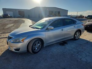 Nissan Altima 2.5L 4 2015