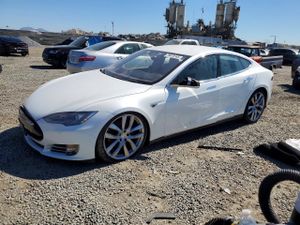 Tesla Model S 2015