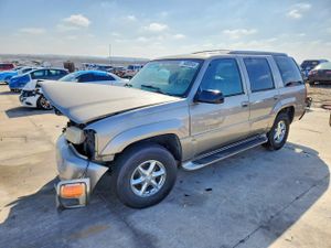 Cadillac Escalade 5.7L 8 2000