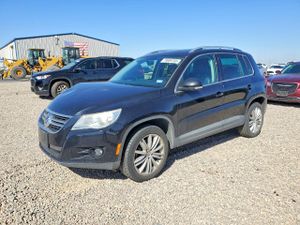Volkswagen Tiguan 2.0L 4 2010